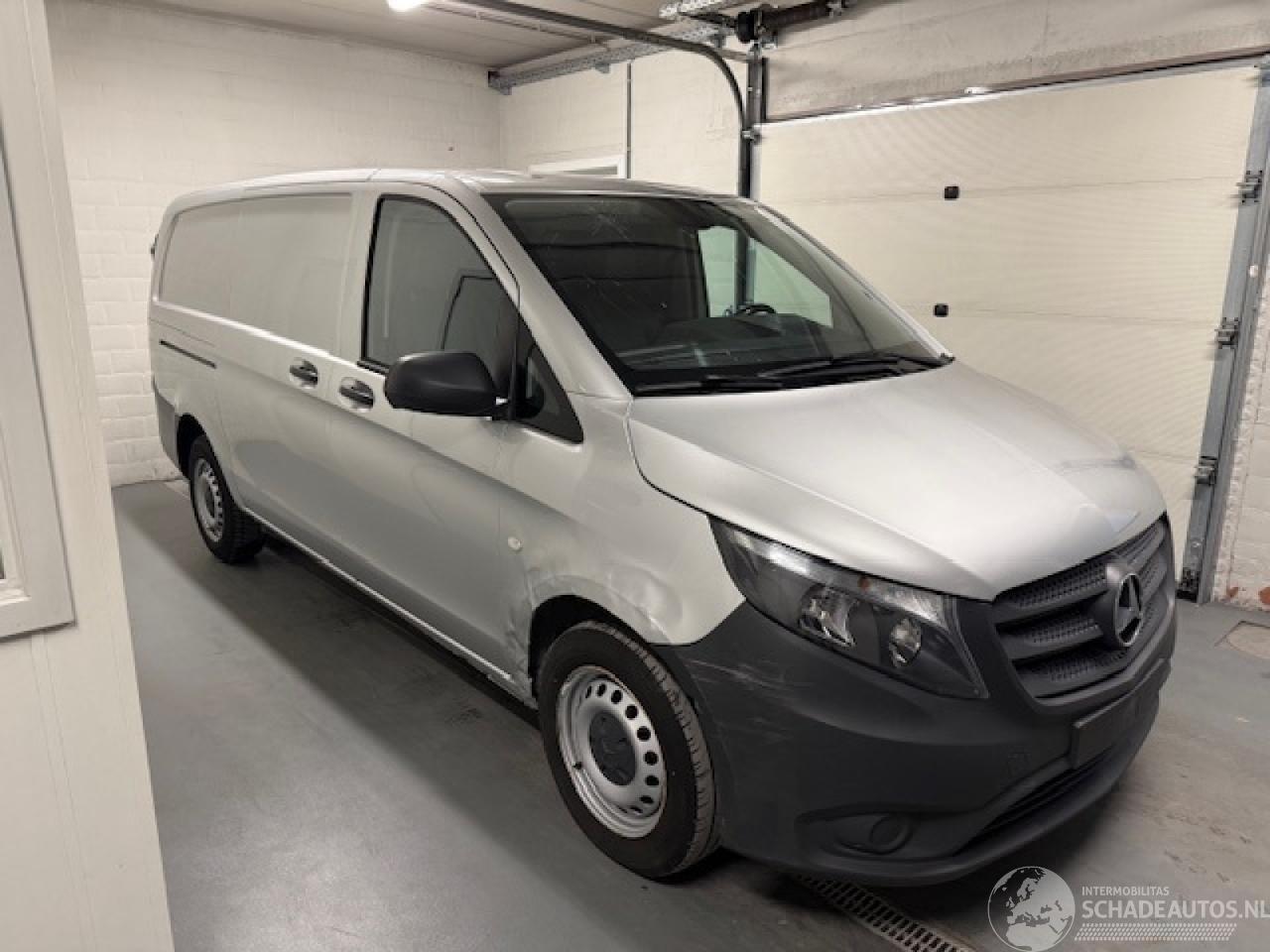 Mercedes Vito 