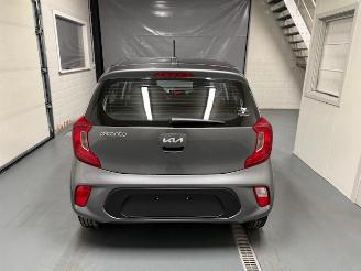 Kia Picanto  picture 7