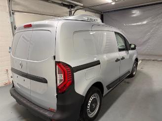 Renault Kangoo AUTOMATIC picture 9