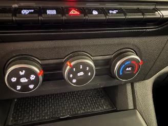 Renault Kangoo AUTOMATIC picture 18