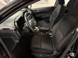 Kia Picanto  picture 11