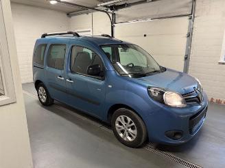 uszkodzony samochody osobowe Renault Kangoo  2016/9