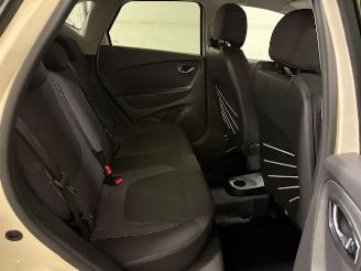 Renault Captur  picture 15