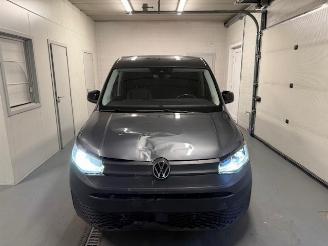 Volkswagen Caddy maxi AUTOMATIC picture 2