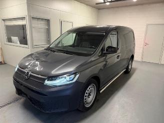 Volkswagen Caddy maxi AUTOMATIC picture 4