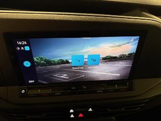 Volkswagen Caddy maxi AUTOMATIC picture 19