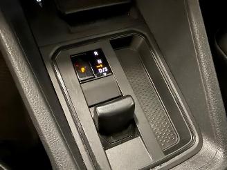 Volkswagen Caddy maxi AUTOMATIC picture 17