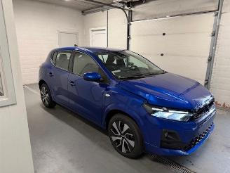 krockskadad bil auto Dacia Sandero  2026/2