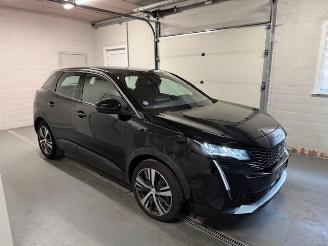 Damaged car Peugeot 3008  2023/3