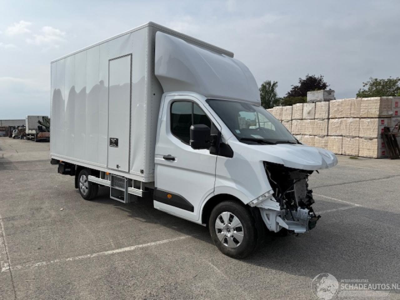 Renault Master // 1200 KM //