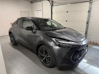 Schadeauto Toyota C-HR  2025/12