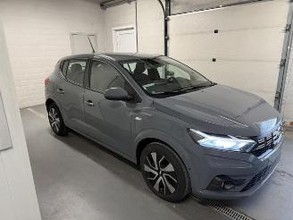 krockskadad bil auto Dacia Sandero  2025/6