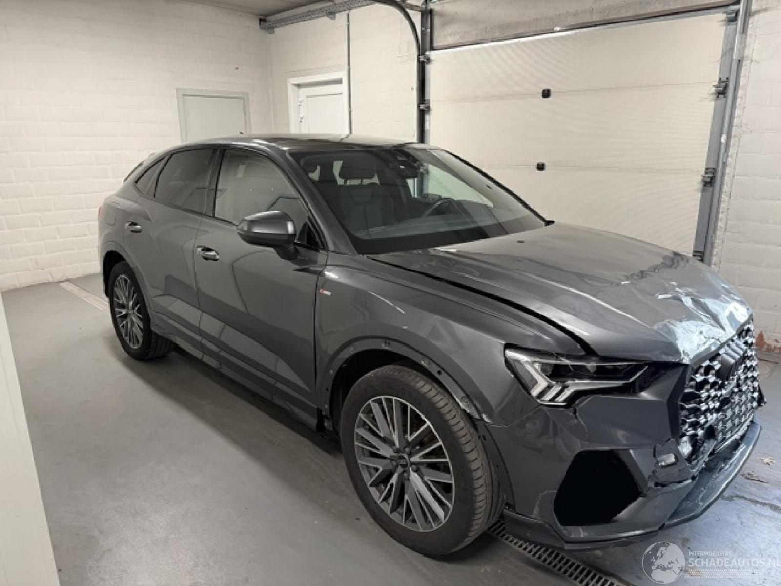 Audi Q3 PANORAMA