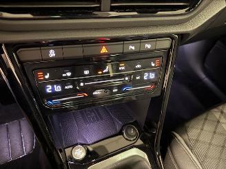 Volkswagen T-Roc  picture 21