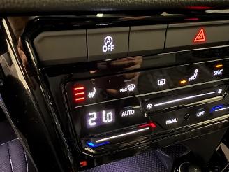 Volkswagen T-Roc  picture 22