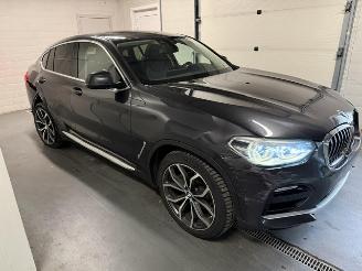 damaged passenger cars BMW X4  2018/10