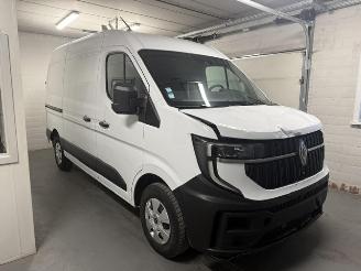Schadeauto Renault Master  2025/4
