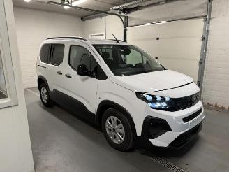 Coche accidentado Peugeot Rifter  2026/4