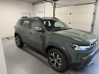 damaged passenger cars Dacia Duster  2025/4