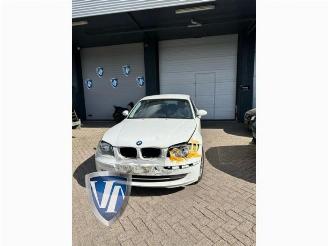 demontáž osobní automobily BMW 1-serie 1 serie (E81), Hatchback 3-drs, 2006 / 2012 118i 16V 2009/5