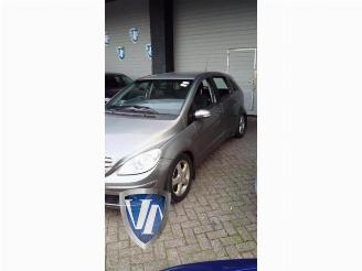 demontáž osobní automobily Mercedes B-klasse B (W245), Hatchback, 2005 / 2011 2.0 B-200 CDI 16V 2007/4