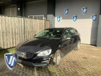demontáž osobní automobily Volvo V-60 V60 I (FW/GW), Combi, 2010 / 2018 2.0 D4 16V 2014