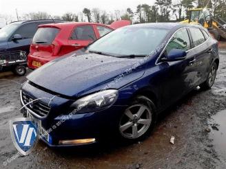 demontáž osobní automobily Volvo V-40 V40 (MV), Hatchback 5-drs, 2012 / 2019 1.6 T2 GTDi 16V 2015/6