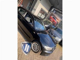 BMW 1-serie 1 serie (E81), Hatchback 3-drs, 2006 / 2012 118i 16V picture 4