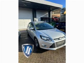 Vrakbiler auto Ford Focus Focus 3, Hatchback, 2010 / 2020 1.0 Ti-VCT EcoBoost 12V 125 2014/8