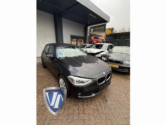 krockskadad bil auto BMW 1-serie 1 serie (F20), Hatchback 5-drs, 2011 / 2019 116i 1.6 16V 2013/10