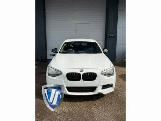 Coche siniestrado BMW 1-serie 1 serie (F20), Hatchback 5-drs, 2011 / 2019 116i 1.6 16V 2014/10