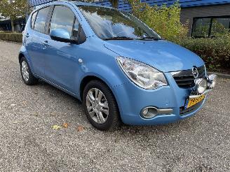 krockskadad bil auto Opel Agila 1.0 5ds 2011/1
