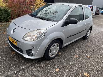 krockskadad bil auto Renault Twingo 1.2 airco 2010/8