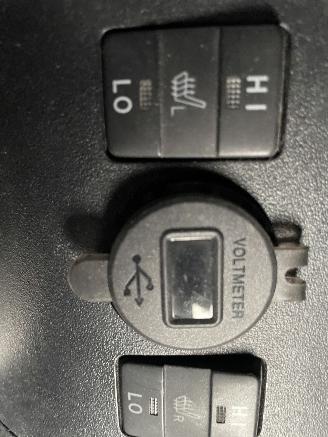 Toyota Prius 1.8 plug in hybrid picture 22