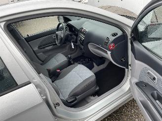 Kia Picanto 1.0 5drs picture 11