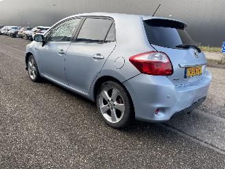 Schadeauto Toyota Auris 1.8 hybrid EXE 2011/9