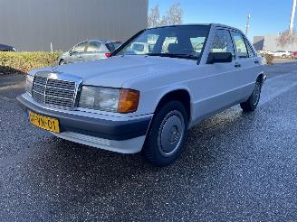 Auto incidentate Mercedes 190-serie 190E AUT. 1992/12