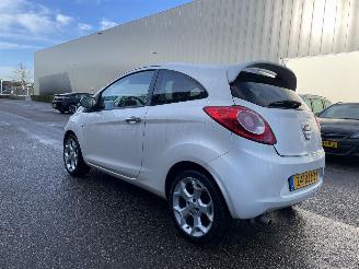 skadebil auto Ford Ka 1.2 airco 2011/10