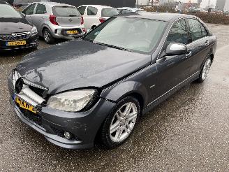 Mercedes C-klasse 200k sedan picture 2