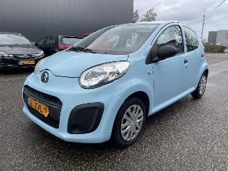 Vaurioauto  passenger cars Citroën C1 5drs airco 2013/1