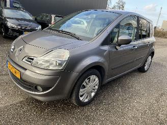 skadebil auto Renault Modus 1.6 aut. 2008/10