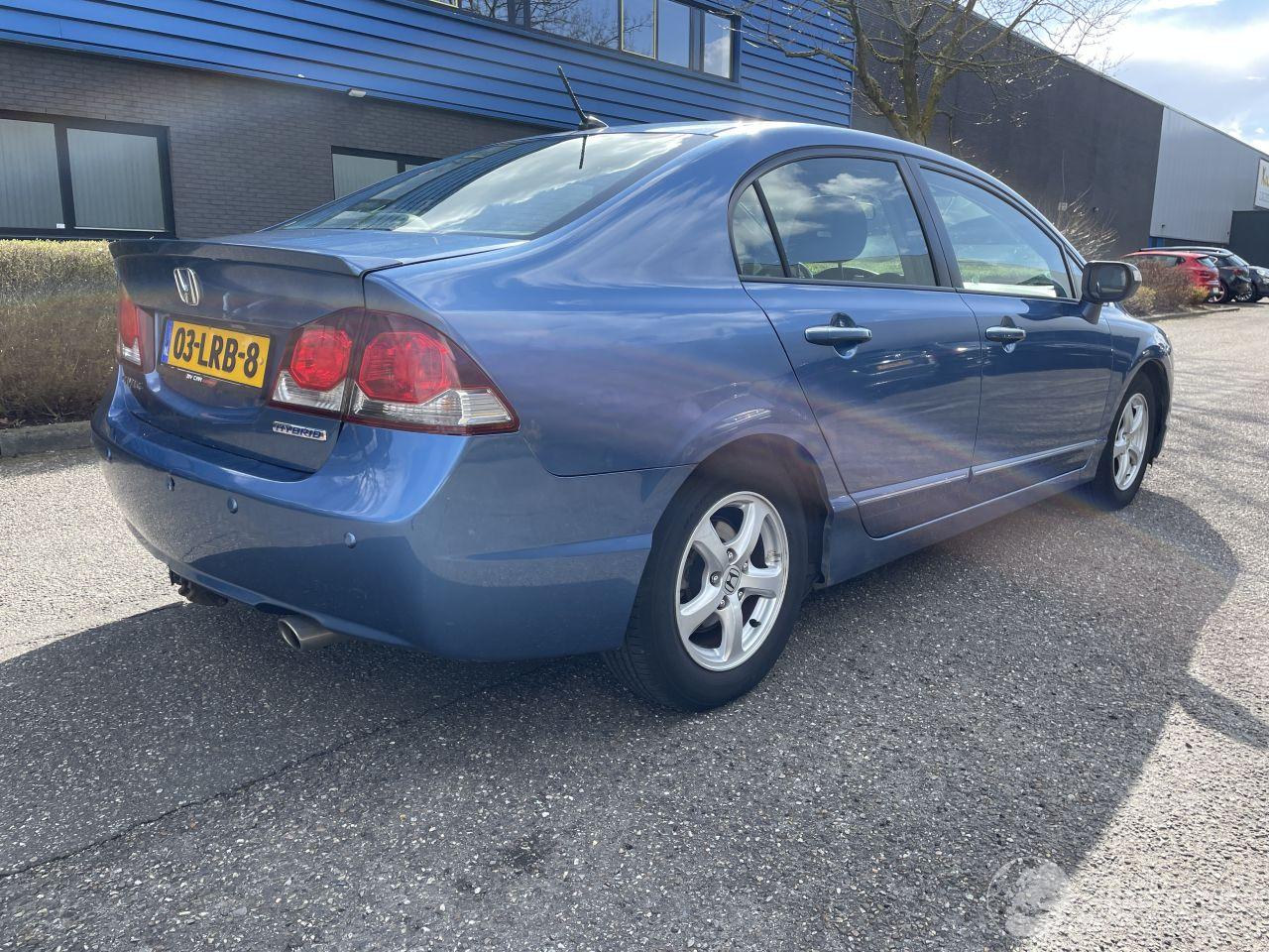Honda Civic hybrid sedan