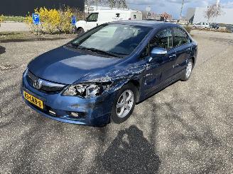 Honda Civic hybrid sedan picture 4