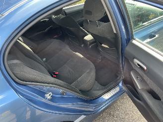 Honda Civic hybrid sedan picture 9