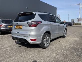 krockskadad bil auto Ford Kuga 2.0 TDCI 132KW AWD 2017/5