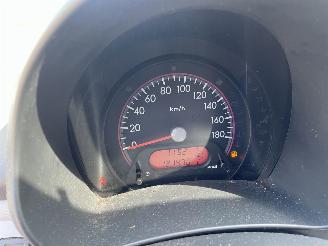 Nissan Pixo 5drs airco picture 11