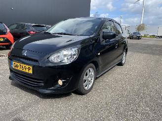 skadebil auto Mitsubishi Space-star 5drs clima 2015/7