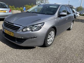 Damaged car Peugeot 308 1.6 hdi 2015/10