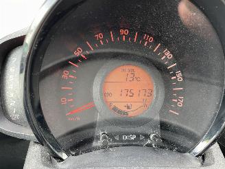 Toyota Aygo 5drs x-play picture 9