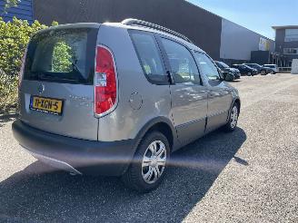 Schadeauto Skoda Roomster 1.2tsi 2012/6